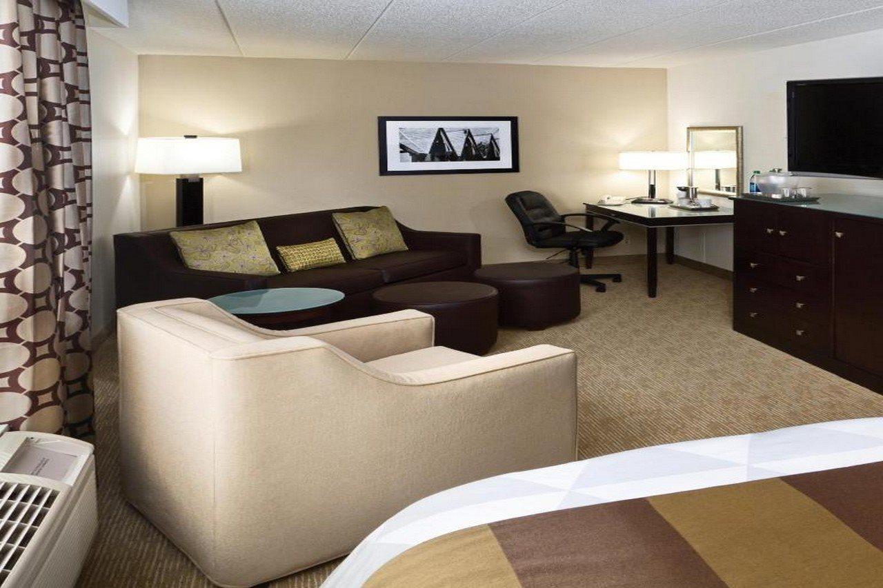 Radisson Hotel Бисмарк Екстериор снимка