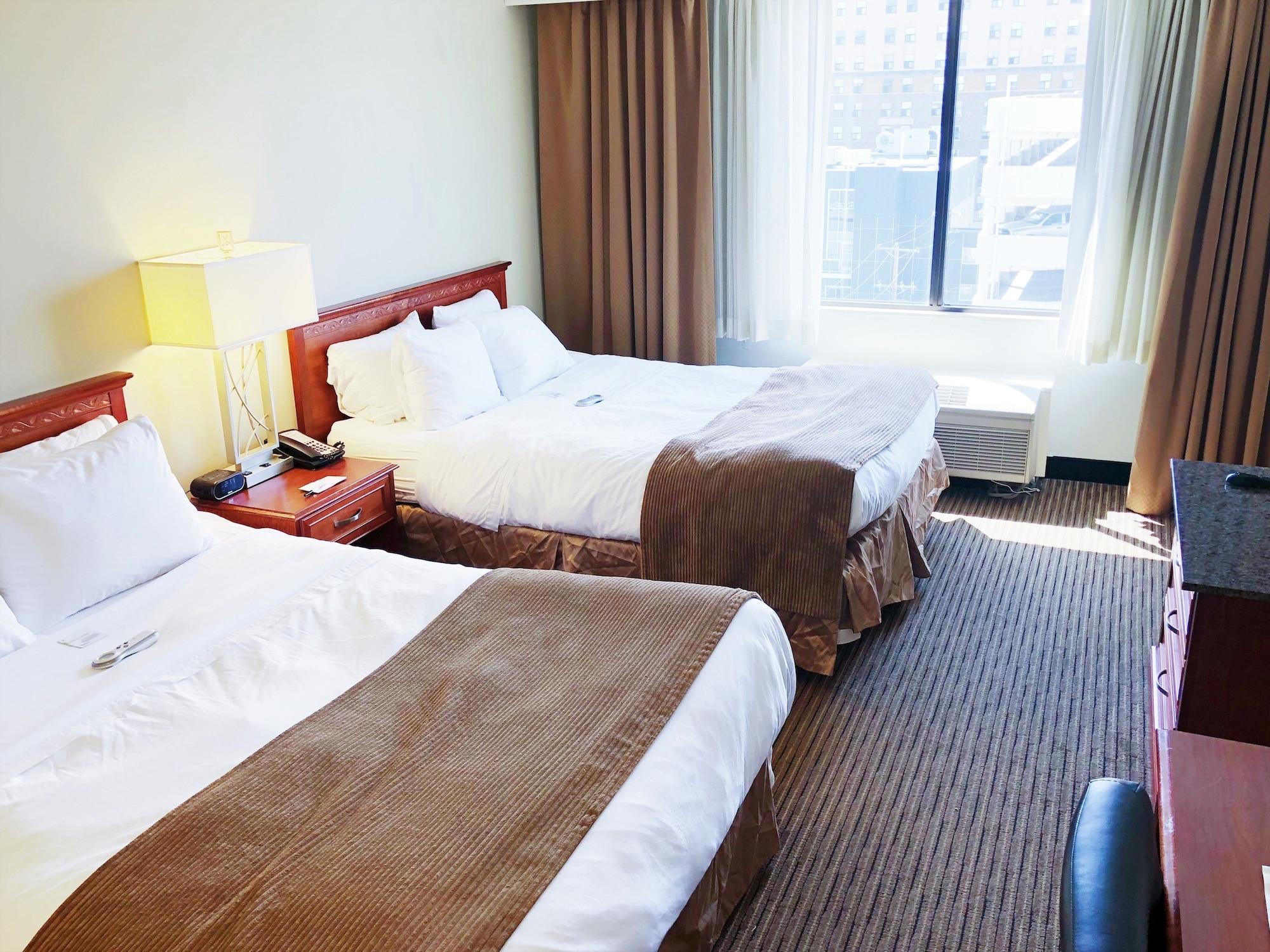 Radisson Hotel Бисмарк Екстериор снимка