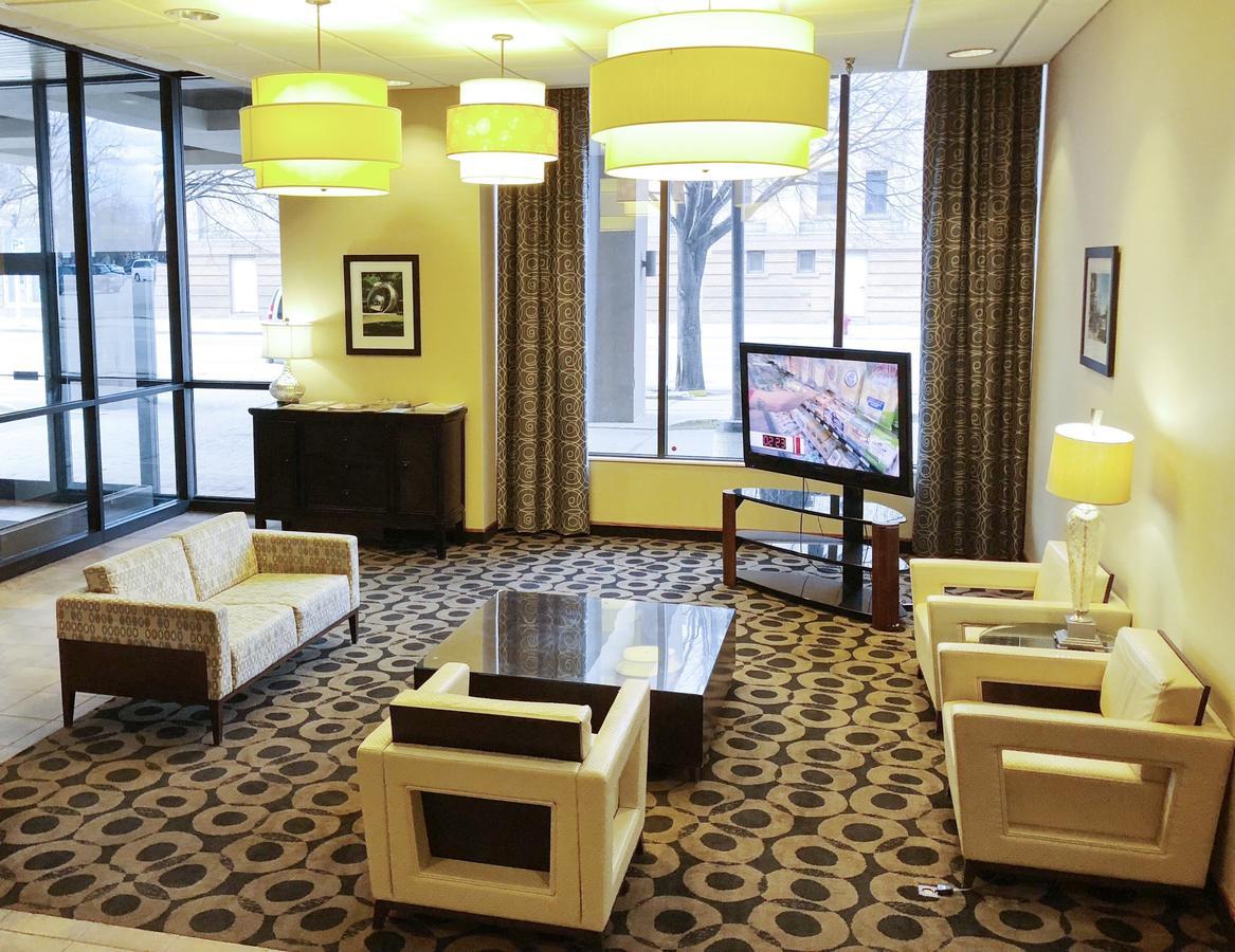Radisson Hotel Бисмарк Екстериор снимка