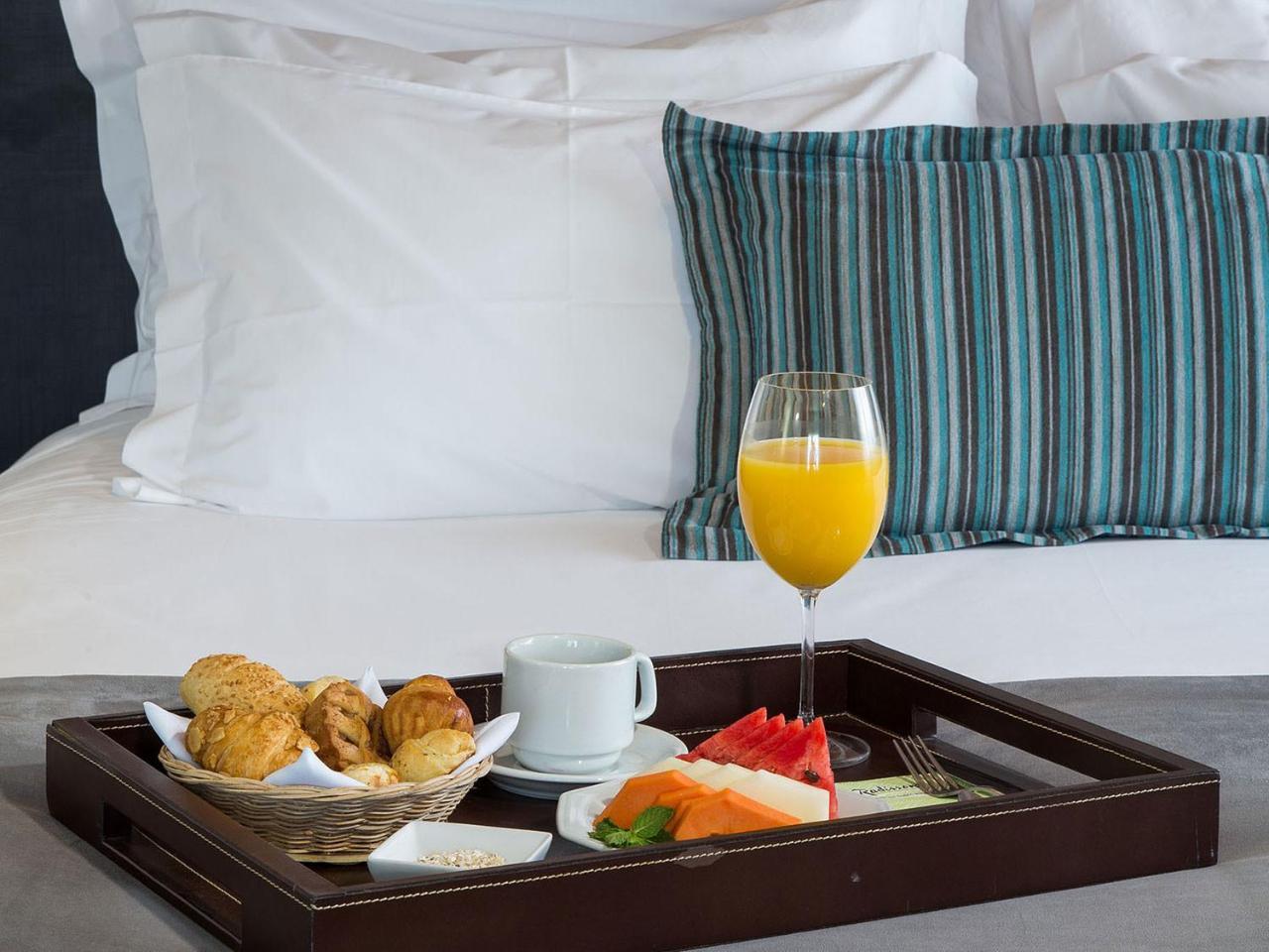 Radisson Hotel Бисмарк Екстериор снимка